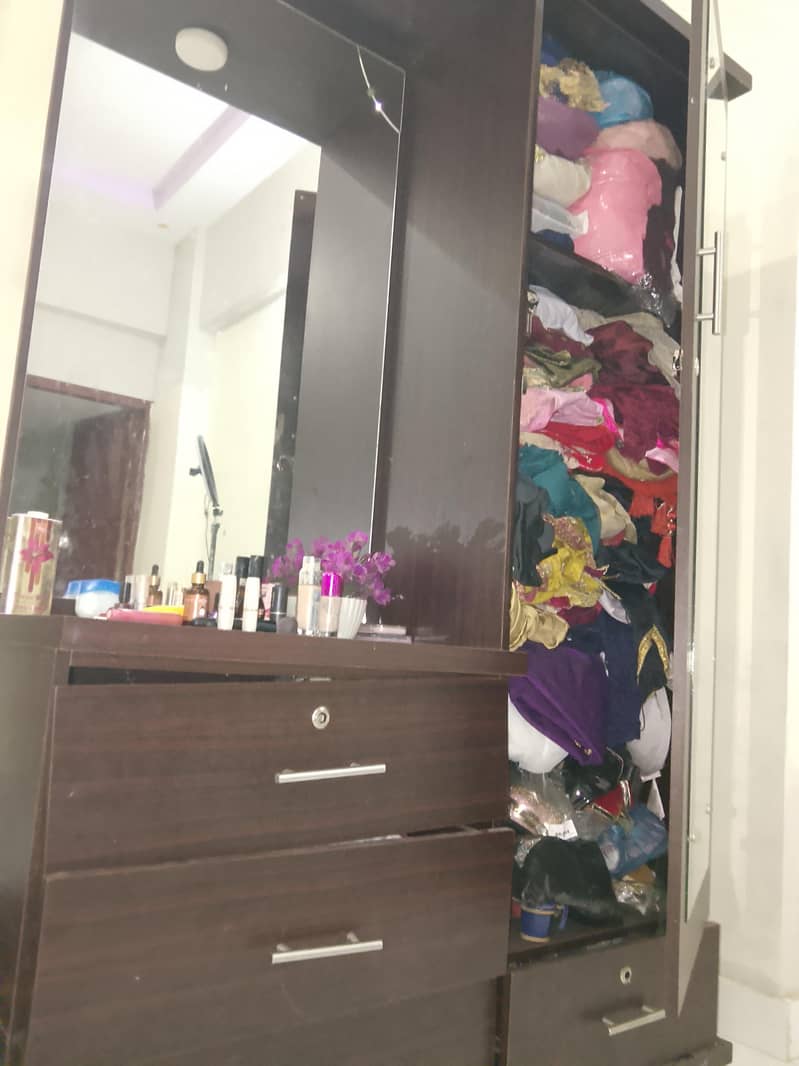 Dressing Table 2
