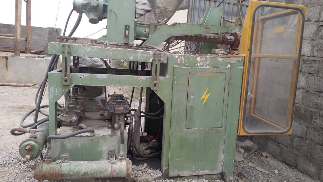 Plastic Bottle Hydrolic Machine 1