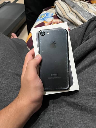 Apple iPhone 7