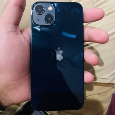 Apple iPhone 13