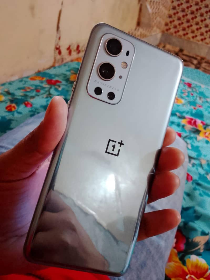 One Plus 9 pro 0