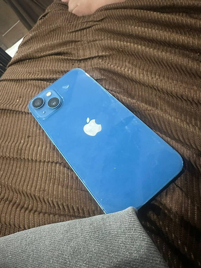 Apple iPhone 13 0