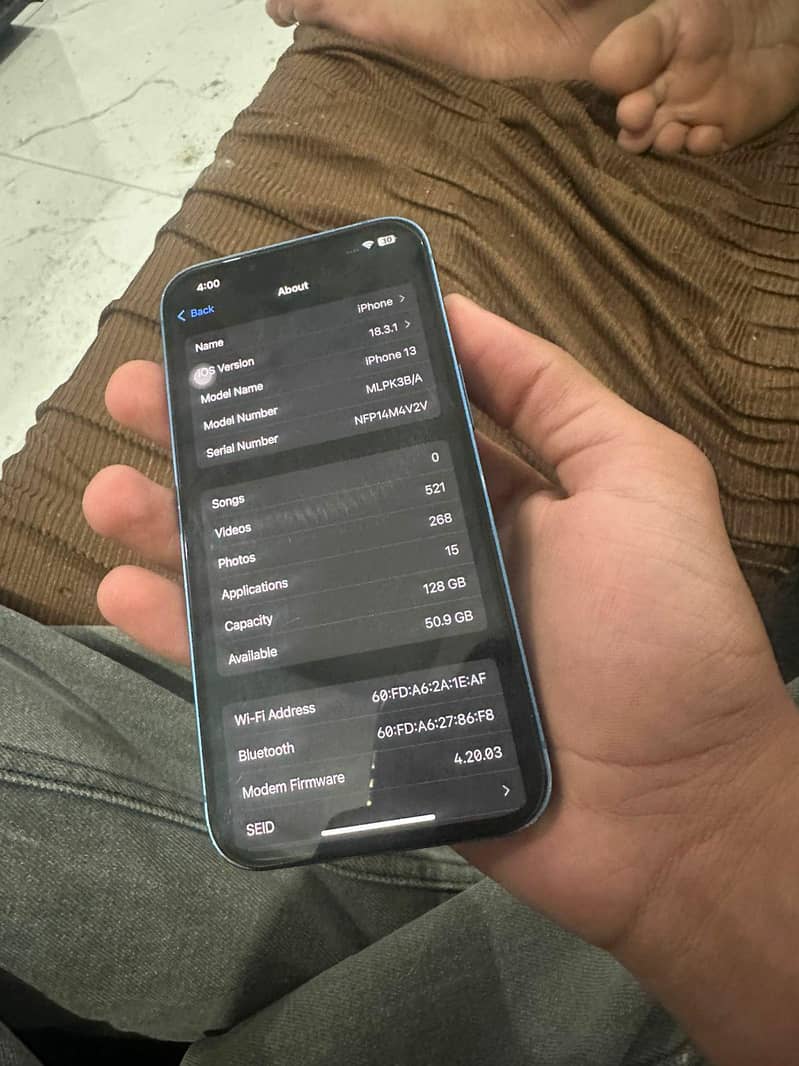 Apple iPhone 13 5
