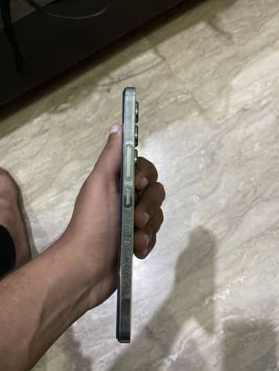 Vivo Y100