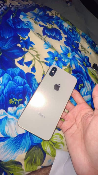 Apple iPhone XS