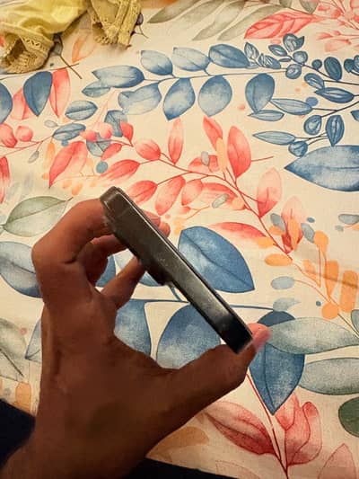 Apple iPhone 16 Pro Max jv