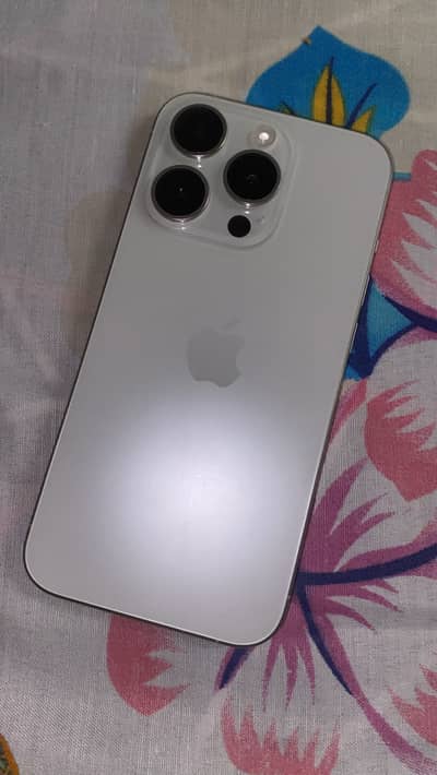 Apple iPhone 15 Pro