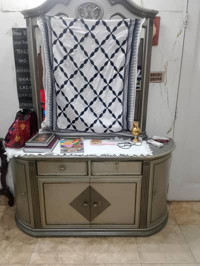 dressing table