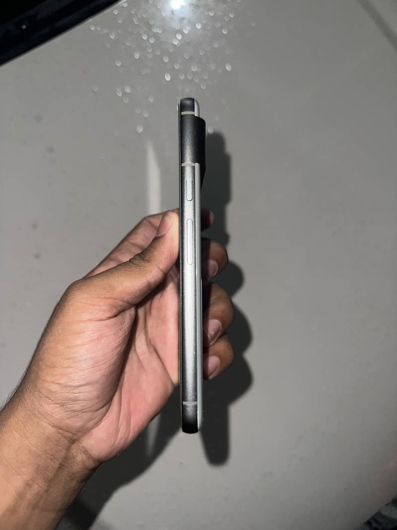Google Pixel 8 0