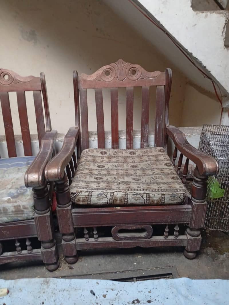2 sofas 2