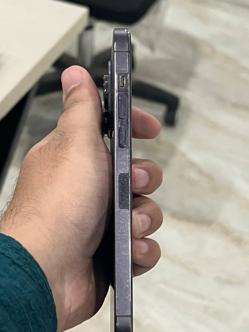Apple iPhone 14 Pro Max 2