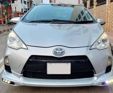 Toyota aqua g full option