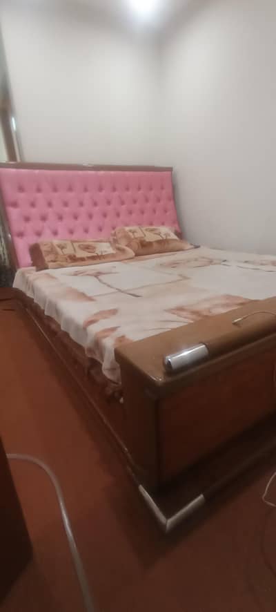 stylish bed for sale