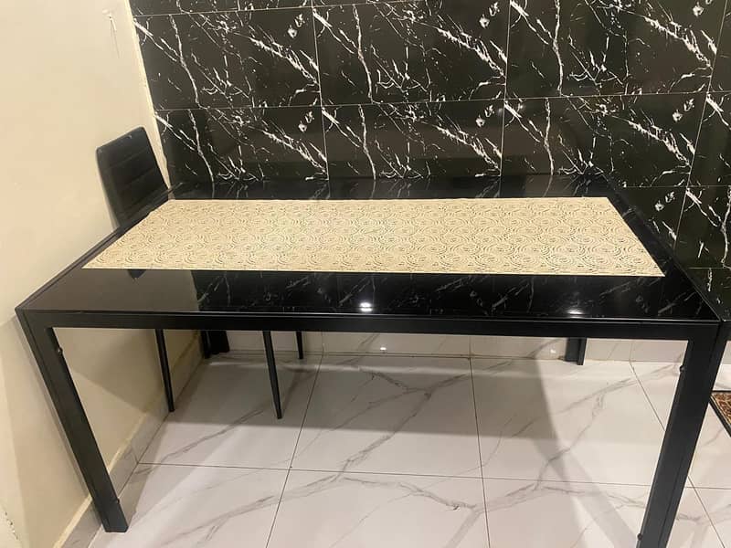 Dining Table 0