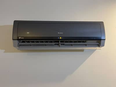 G 10 Gree Ac 1.5 ton working condition