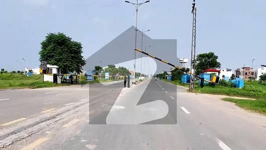 Park Facing Commercial Plot in DHA Phase 8 IVY Green | Hot Investment