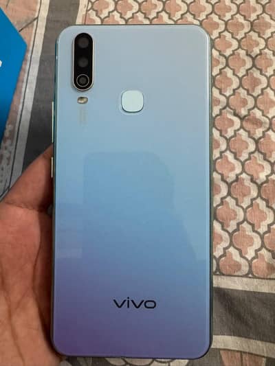 Vivo Y17