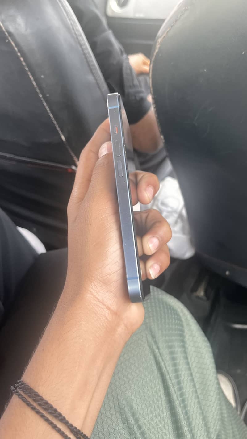 Apple iPhone 14 0