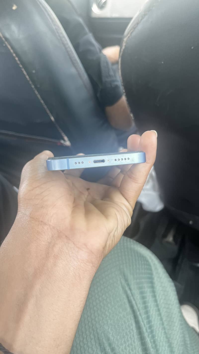 Apple iPhone 14 2