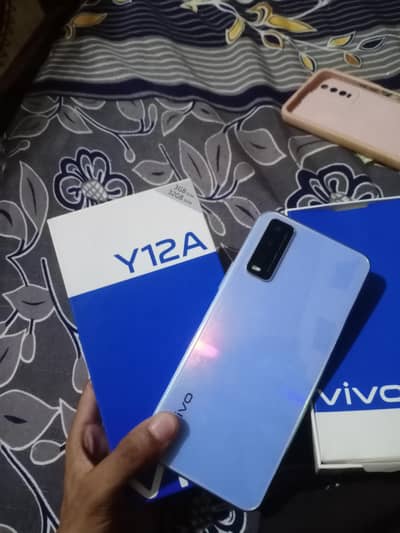 Vivo Y12A with box