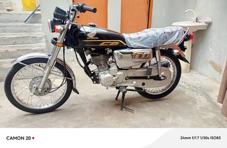 Honda CG125 se special edition model 2022 ka 3 month hayedrabad number