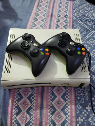 Xbox 360 Jailbreak with 2 Controllers 100 games