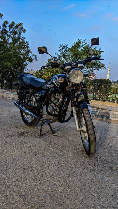 Suzuki GS 150 se 2022