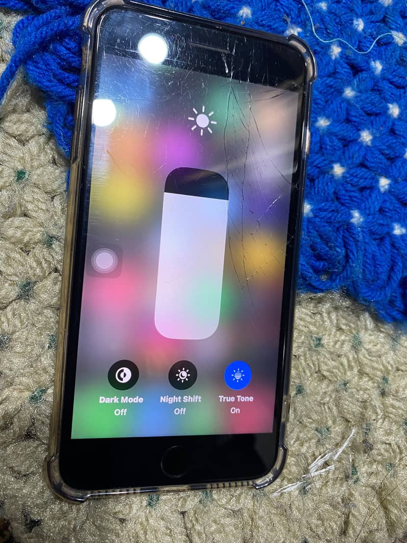 Apple iPhone 8 Plus 0