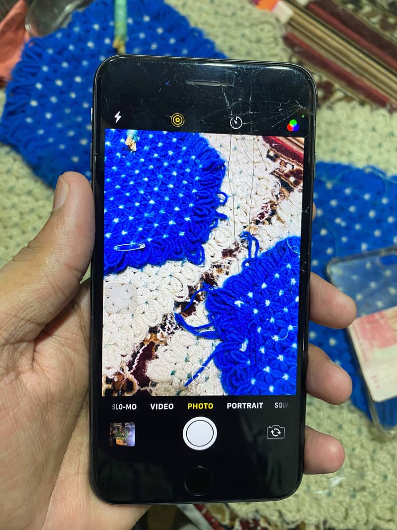 Apple iPhone 8 Plus 3