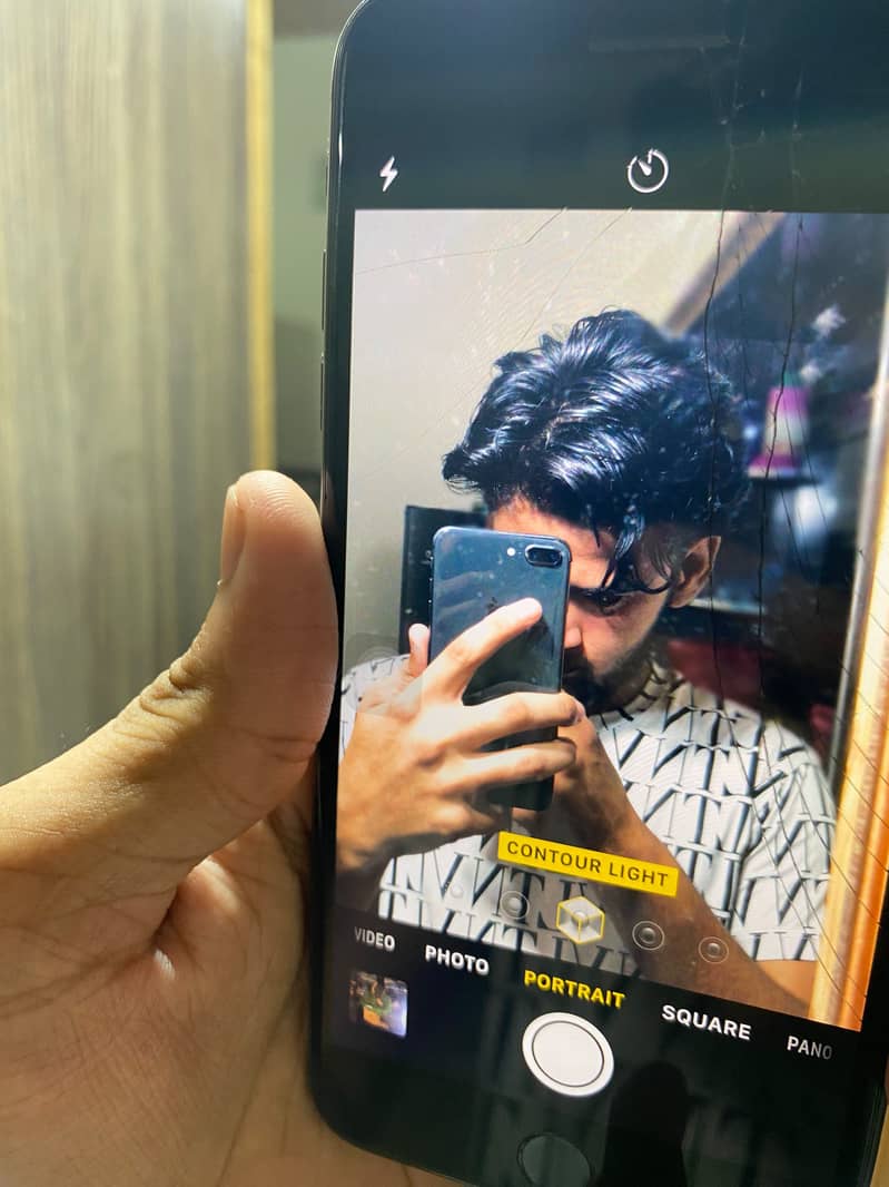 Apple iPhone 8 Plus 6