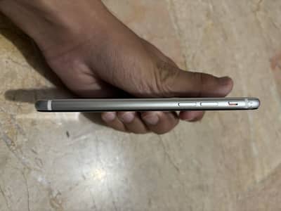 Apple iPhone SE