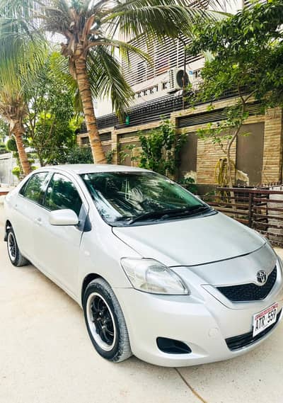 Toyota Belta 2006