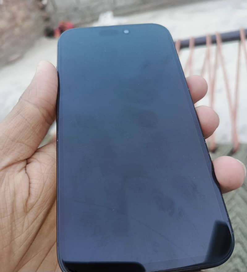 Apple iPhone 15 4