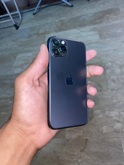 Iphone 11 pro jv 83% health only panel change