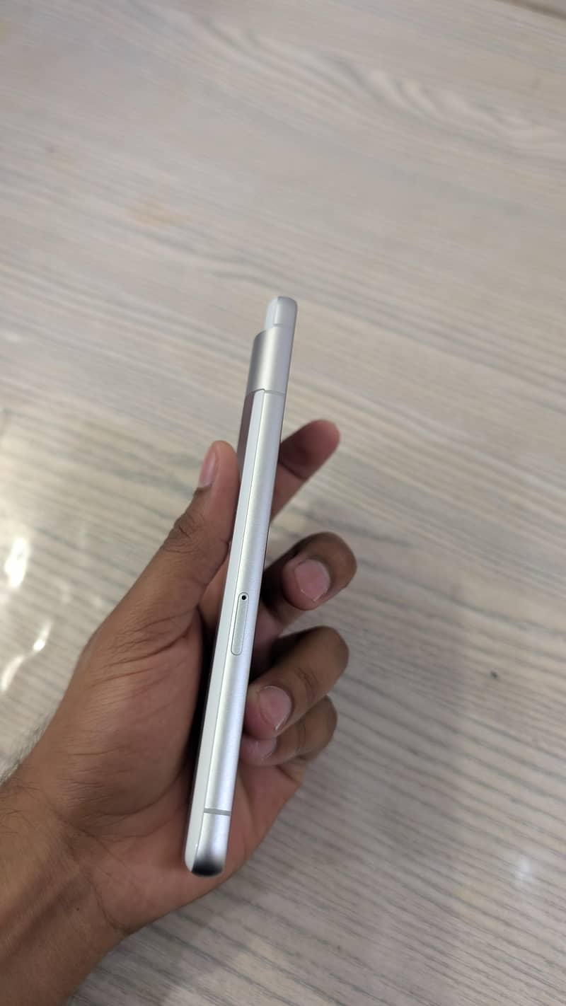 Google Pixel 7 5