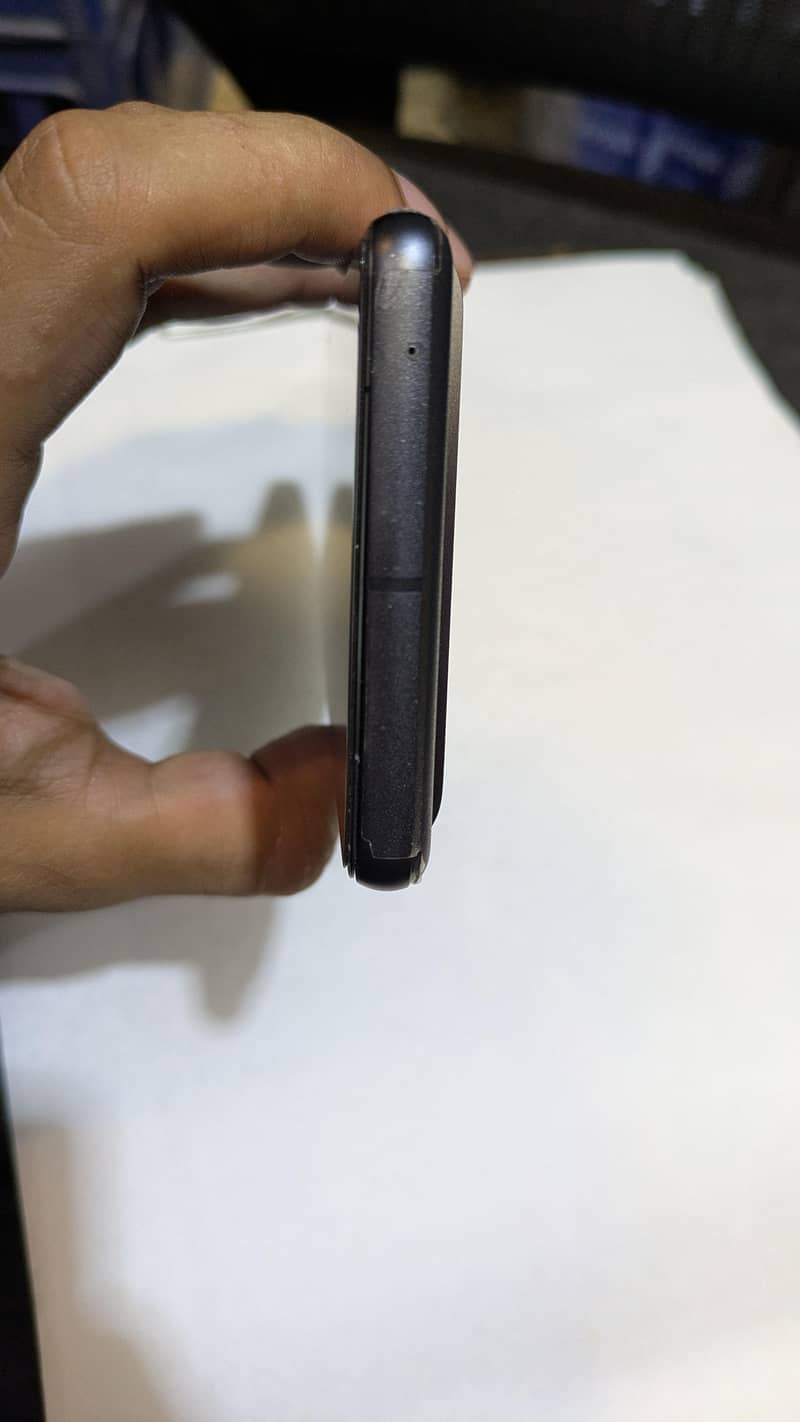 Google Pixel 7 4