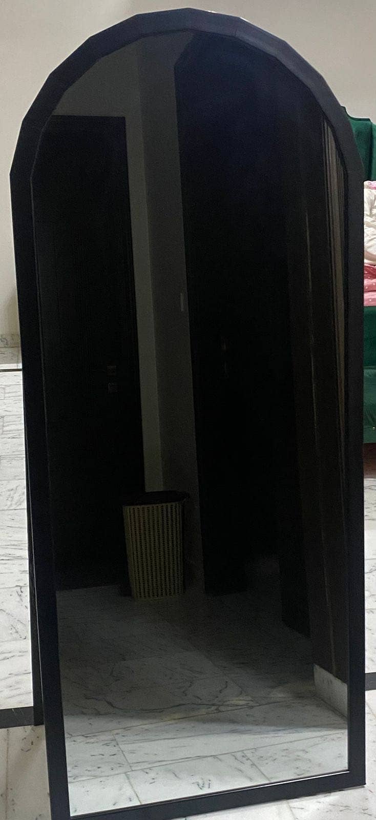 Standing mirror 1