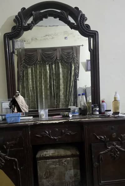 Wooden bed (chinoti bed)