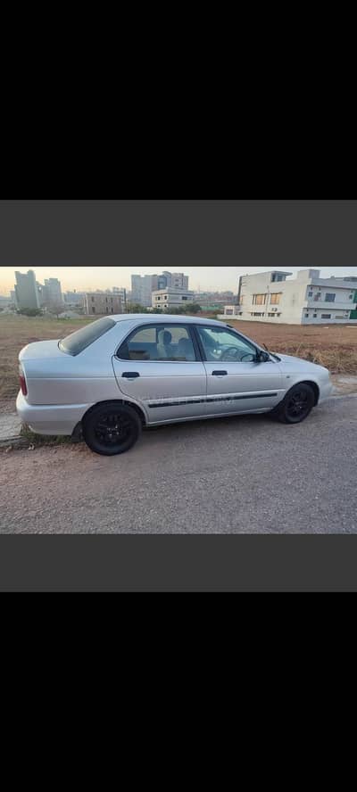 Suzuki Baleno 2003