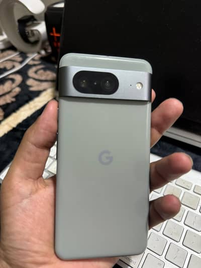 pixel 8 pta official approved (spot in display)