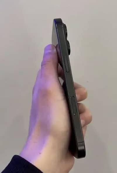 Apple iPhone 16 Pro