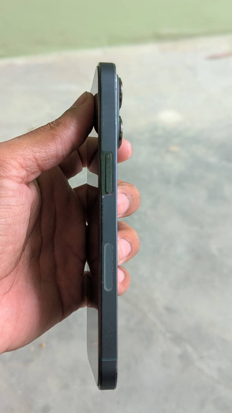 Apple iPhone 13 Pro 6