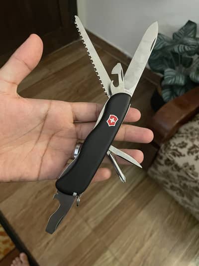 Victorinox Forester Black Original