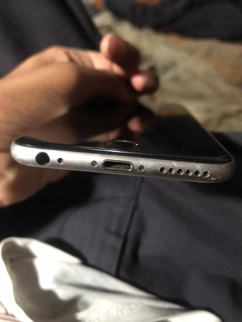 Apple iPhone 6S 5