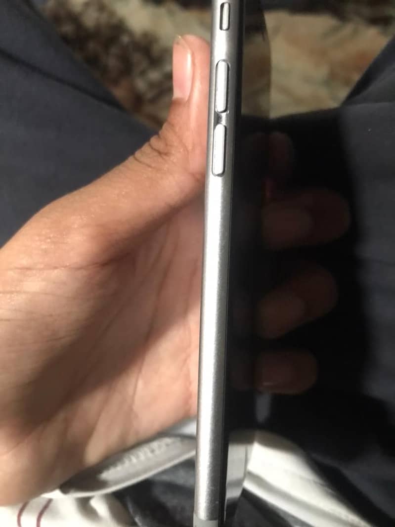 Apple iPhone 6S 6