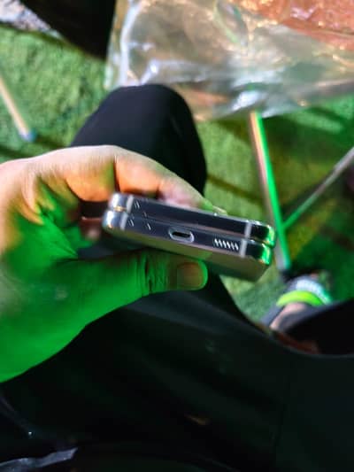 Samsung Mobile Z Flip 5 non pta