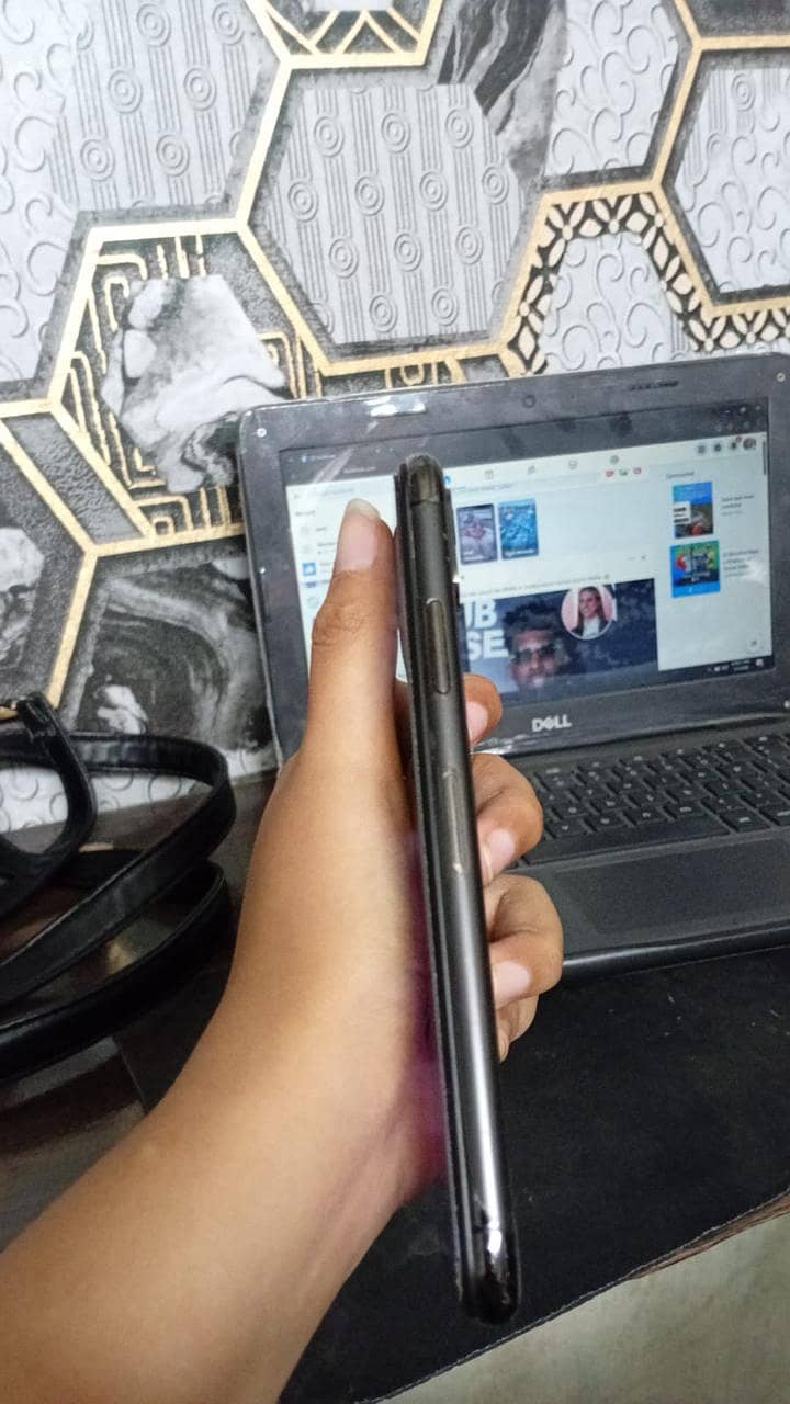 Apple iPhone X 3