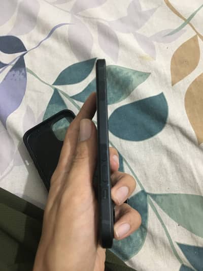 Apple iPhone 15