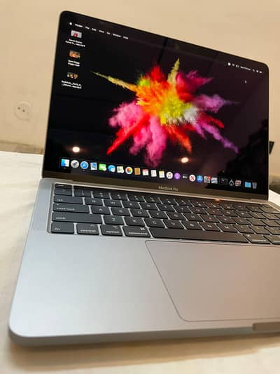 MacBook pro 2020_13.3" | 16/1TB | Brand New Condition