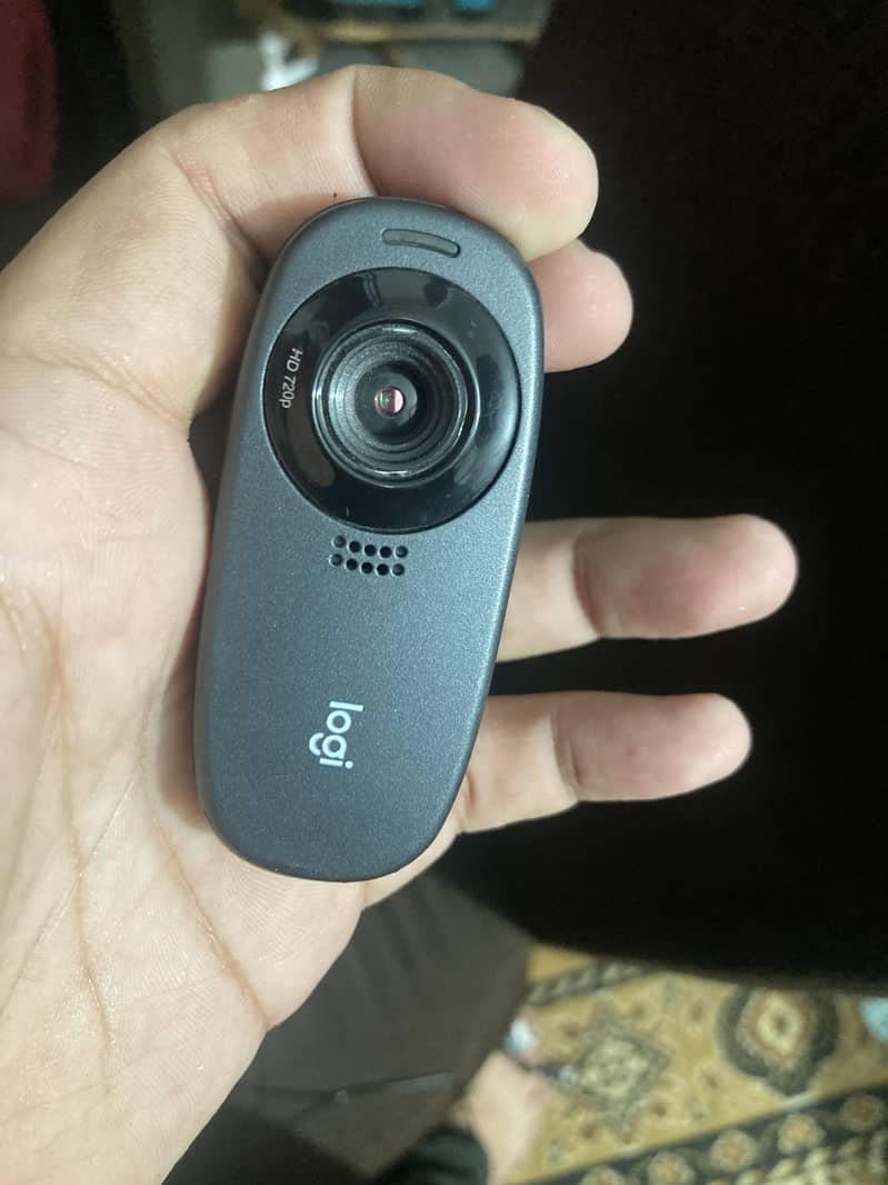 Logitech c310 4